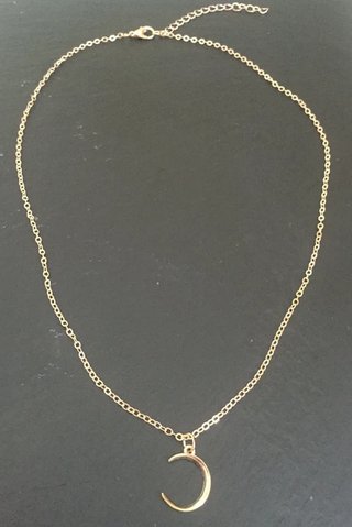 Collar gargantilla dorado luna invertida. NUEVO.