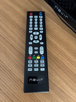 Televisor LED 24” Nevir