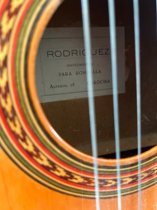 Guitarra Rodríguez Alfaros 15