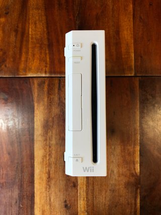Console Nintendo Wii bianca completa di cavi