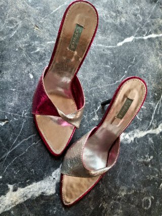 Zapatos de tacón alto, plateados y rosas, 38