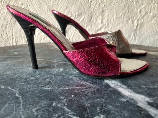 Zapatos de tacón alto, plateados y rosas, 38