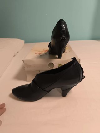 Zapatos piel Bronx Tacón Negro