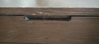 Mesita de noche de madera