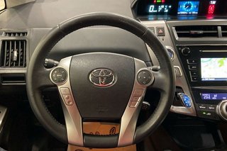Toyota Prius   + Advance