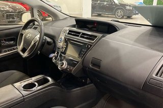 Toyota Prius   + Advance