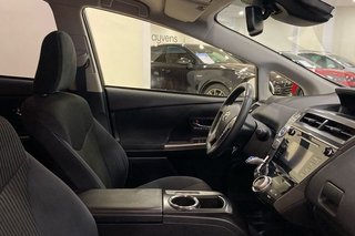 Toyota Prius   + Advance