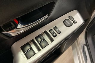 Toyota Prius   + Advance