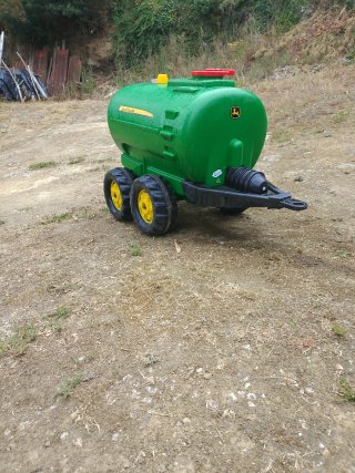 Remolque John Deere para niños