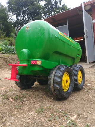 Remolque John Deere para niños