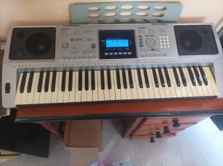 Teclado Electrónico 61 Teclas MIDI