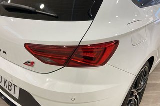 Seat Leon   2.0 TSI 221kW 300CV DSG6 StSp CUPRA