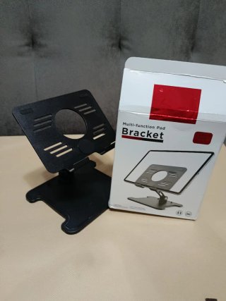 Soporte ajustable para tablet/PC. Sin estrenar.