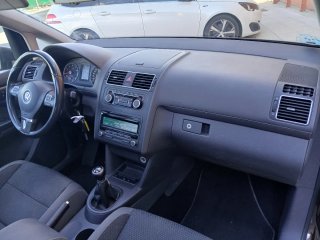 Volkswagen Touran 2011