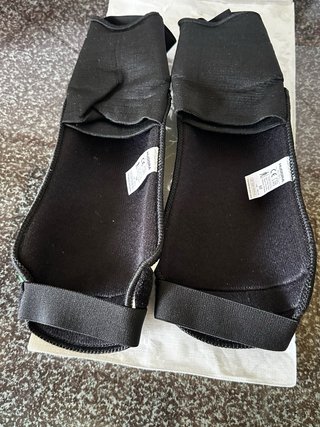 Espinilleras Hudora Talla M con protección tobillo