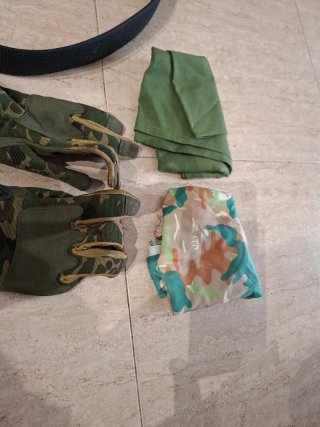Equipamiento militar camuflaje