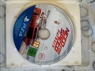 Consola PS4 Pro 1TB + 2 Mandos + Juegos