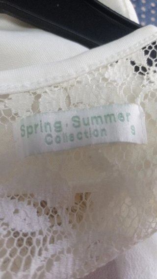 Vestido blanco roto encaje suave
