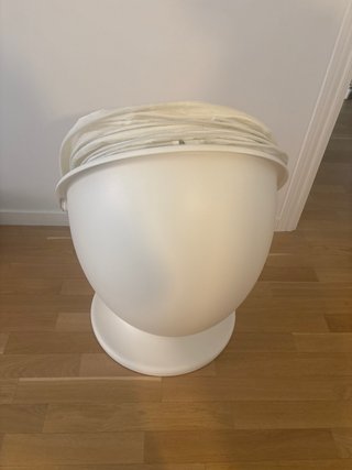 Silla Huevo Ikea Blanca y Roja
