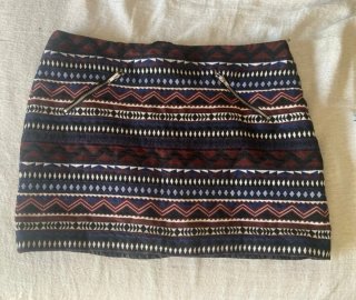 Falda mini H&M geométrica