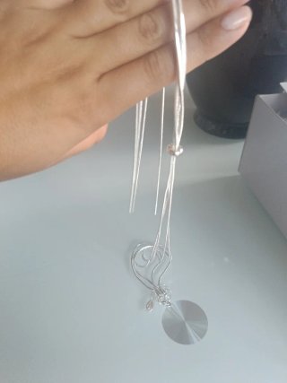 Collana lunga elegante colore argento