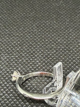 Anello solitario in platino Tiffany & Co.
