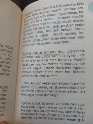 3 LIBURU 10 URTETIK AURRERA