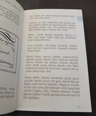 3 LIBURU 10 URTETIK AURRERA