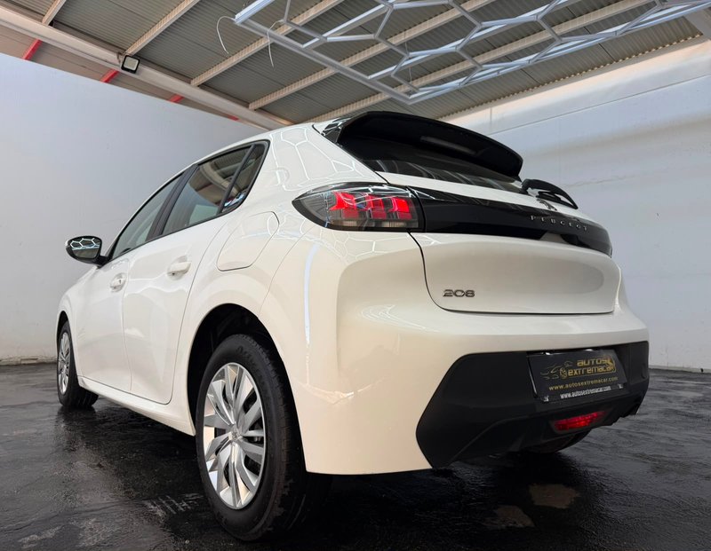 Peugeot 208 2022, foto 24