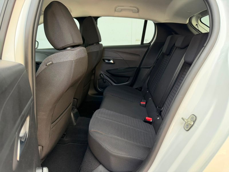 Peugeot 208 2022, foto 34