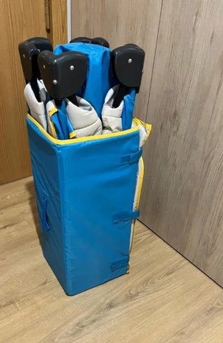 Cuna de viaje con diseño de autobús