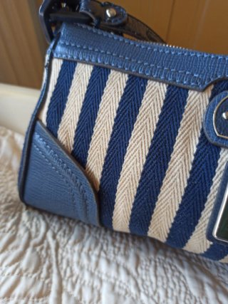 Bolso Guess auténtico, loneta rayas azul y marfil