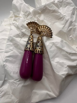 Pendientes artesanales abanico morado y dorado