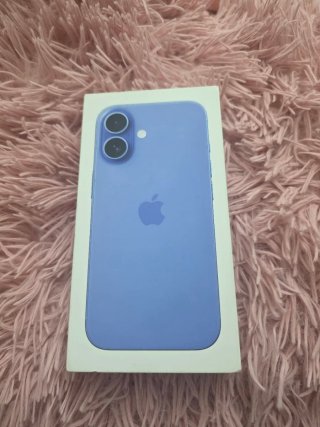 iPhone 16 Ultramarino