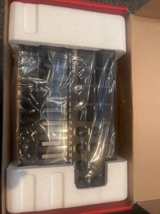 Controlador MIDI Akai MPK Mini