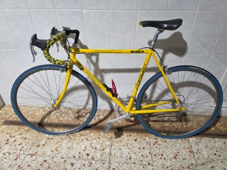 Bicicleta de carretera clásica.