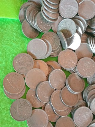 Lotto di 100 monete antiche da 5 pesetas