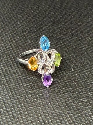 Anillo Oro Blanco 18k con Gemas Multicolor