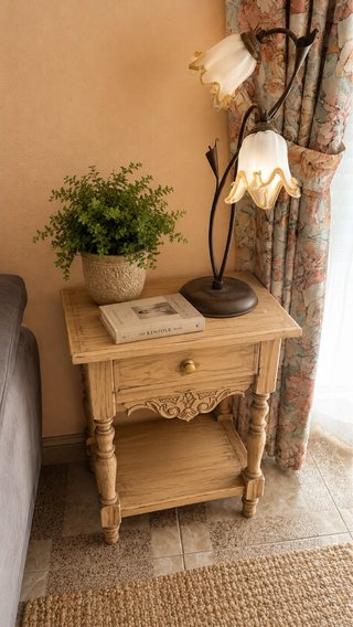 Mesita auxiliar de madera natural