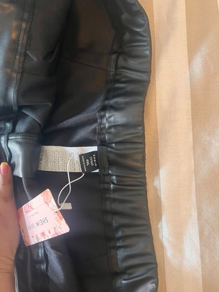 Pantalón polipiel negro talla 4XL