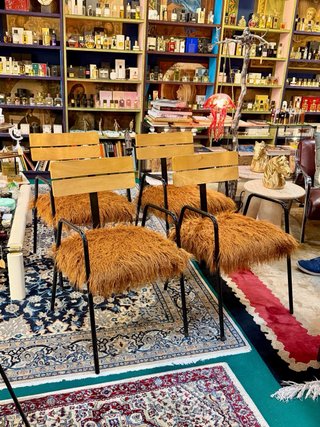 Sedia vintage impilabile con braccioli