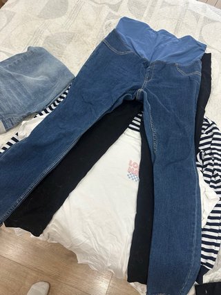 Ropa premamá variada
