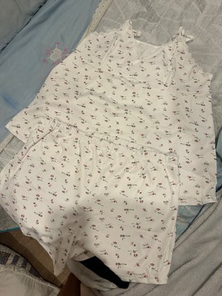 Ropa premamá variada