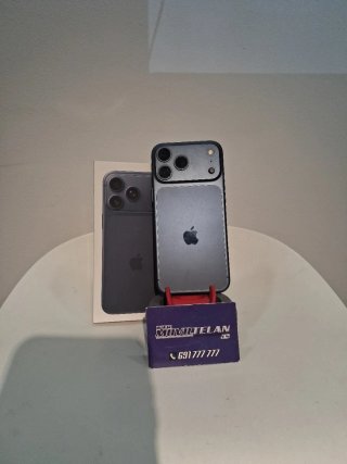 iPhone 17 Pro Max 256GB 100% batteria