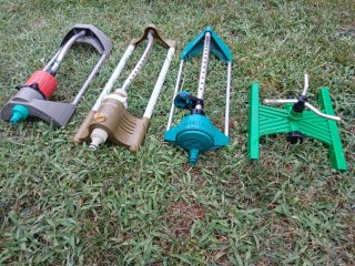 Irrigatori da giardino oscillanti