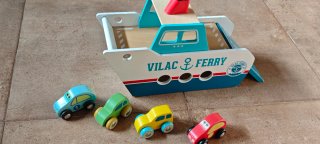 Barco Ferry Madera Vilac + 4 Coches. Juguete