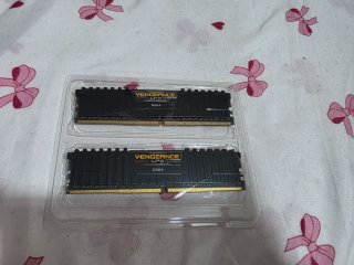 Vendo PC sin caja ni SSD