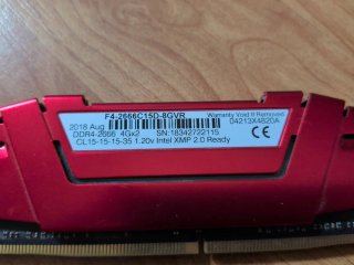 2x4 GB RAM DDR4