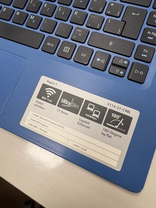 Acer Aspire 1 14 Intel Celeron 2GB RAM 32GB