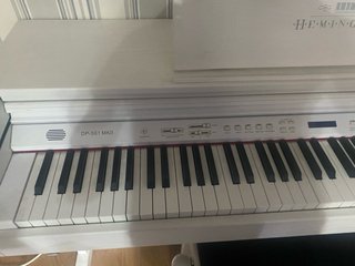 Piano Digital Blanco Hemingway. Nuevo
